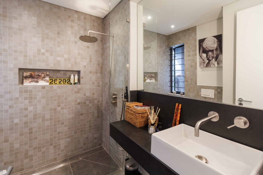 To Let 1 Bedroom Property for Rent in Tamboerskloof Western Cape